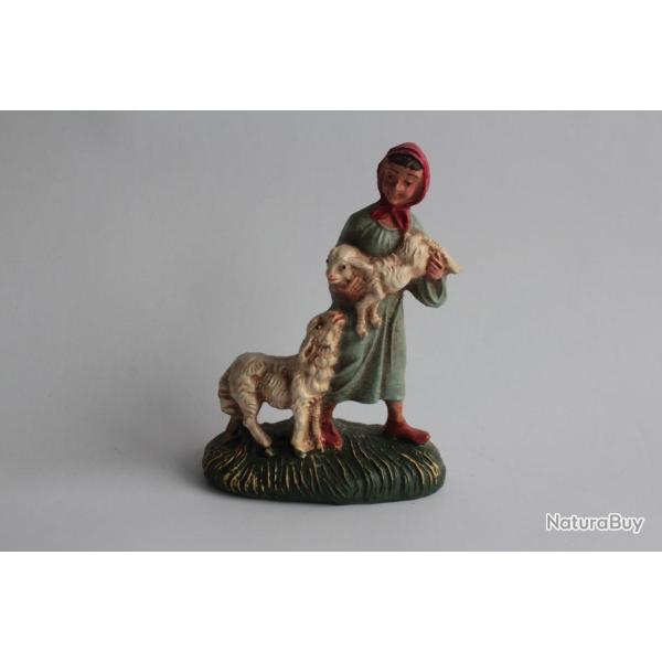 Figurine vintage Composition fille avec ses agneaux Italie