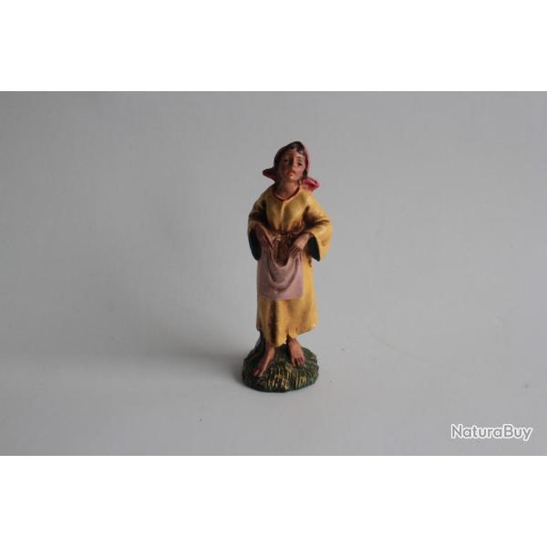 Figurine vintage Composition femme portant du linge Italie