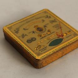 Boite a cigarettes ED. LAURENS Kh&eacute;dive Suisse t&ocirc;le lithographi&eacute;e tabac