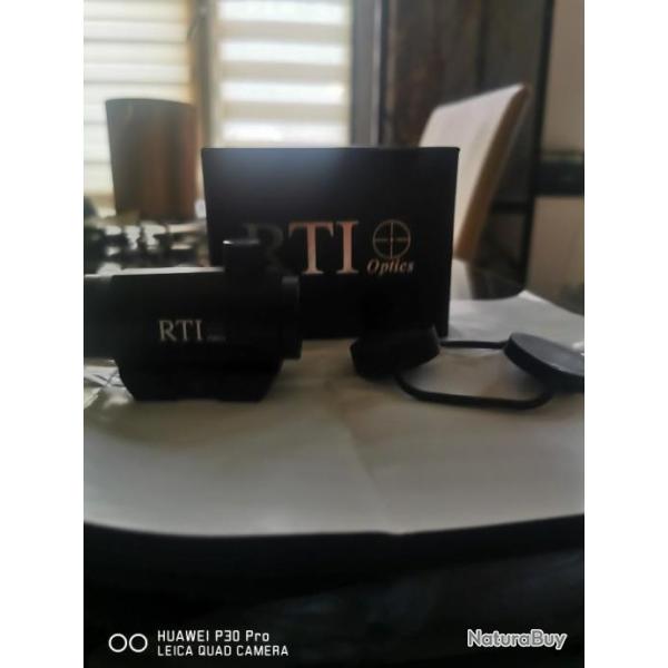 Points rouge de chasse. Marque RTI tubulaires, 5 niveaux d'intensit� lumineuse par couleur.