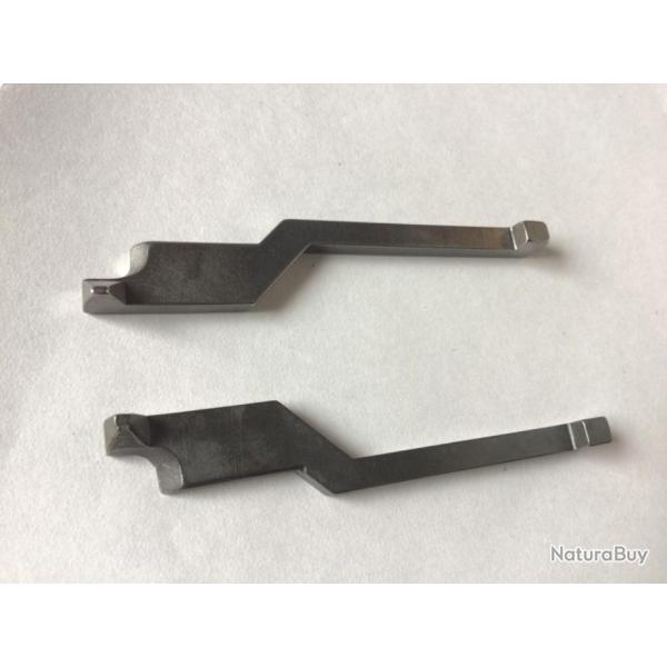 VENDU PAR LE-CUIRASSIER N�3 PAIRE D'ARMEURS SUPERPOSE FALCOR CALIBRE 12