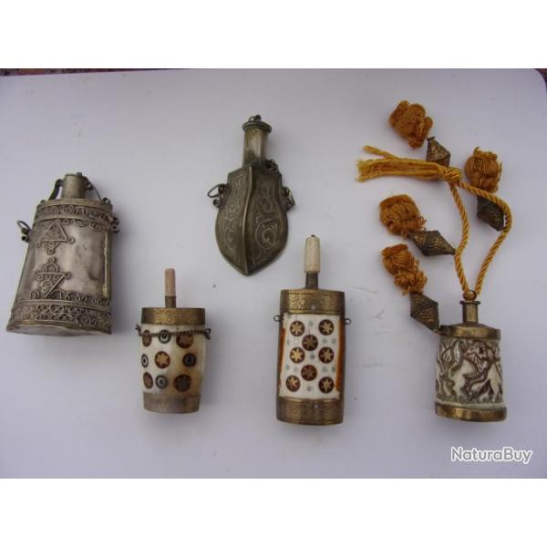 LOT DE 5 POIRES A POUDRE POUR PISTOLET