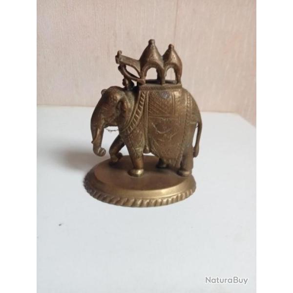 statuette du XIX�me �l�phant en bronze dor� hauteur 11 cm x 9 cm