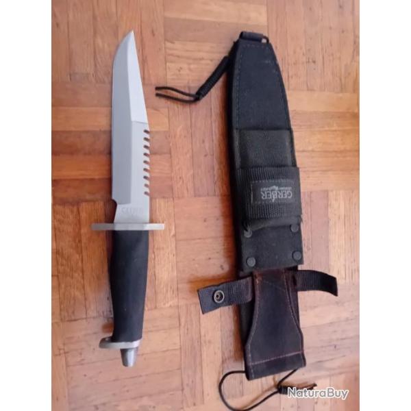 Poignard combat Gerber BMF Ann�es 80 Vintage  Lame scie. Superbe