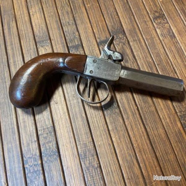 BEAU PISTOLET � COFFRE