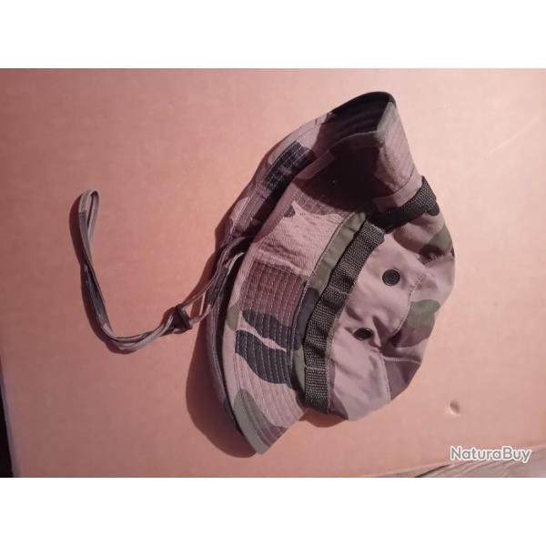 Bob camouflage CE NEUF Taille 59