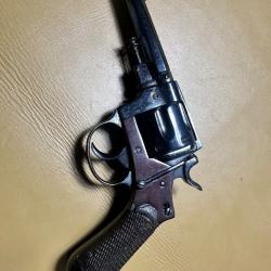 Revolver Italien " Bodeo '' mod 1889, ( 70   05)
