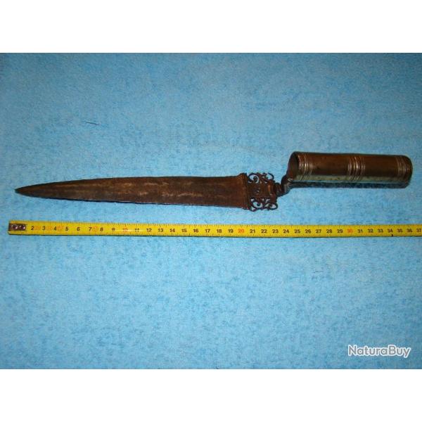 BAIONNETTE DE CHASSE TRES ANCIENNE