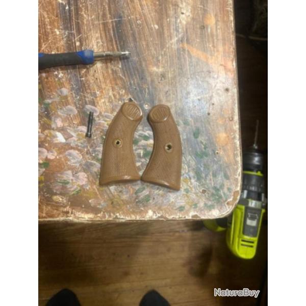 Plaquettes colt new police