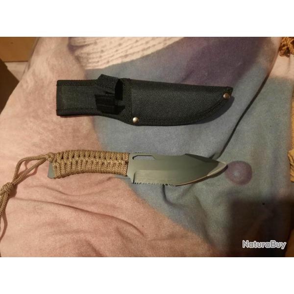 Couteau coyote Fenix. Lame 10.5 cm   Mod�le: FENIX Manche: Encord� Lame: Acier inox Taille lame: 10.