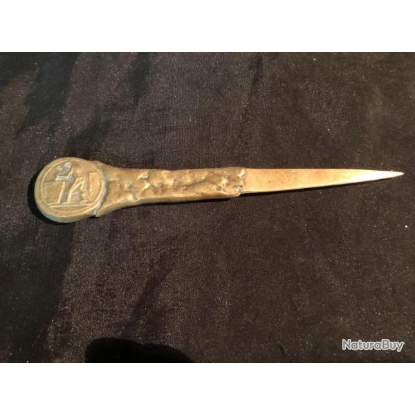 couteau coupe papier bronze blason sculpteur