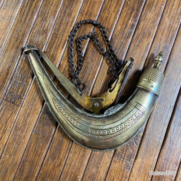 BEAU PULV�RIN A POUDRE XVlll �me ORIENTALE PERSE