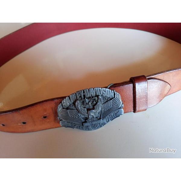 BOUCLE CEINTURON U.S.A  : "  HARLEY  DAVIDSON "  AVEC CEINTURON CUIR  " DOLCE & GABBANA  ."