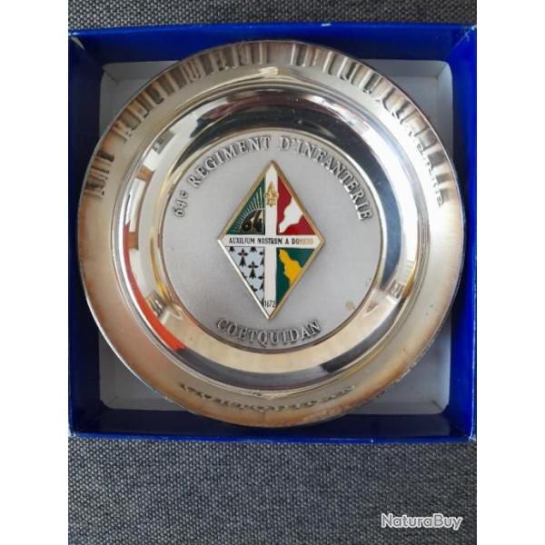 COUPELLE METAL ARGENTE,NEUF.64 eme RI;COETQUIDAN.FABRICANT FIA.