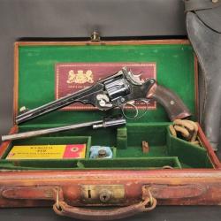 REVOLVER DE STAND WEBLEY MOD&Egrave;LE 1896 VERSION TARGET DANS SA VALISE CUIR AVEC CONVERSION CAL.22/5.6MM