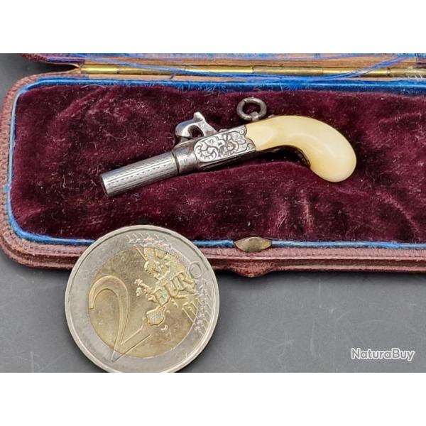 MINUSCULE PISTOLET DE VOYAGE � BALLE FORCEE de BIJOUTIER vers 1850 CALIBRE 1mm - FRANCE XIX� France 