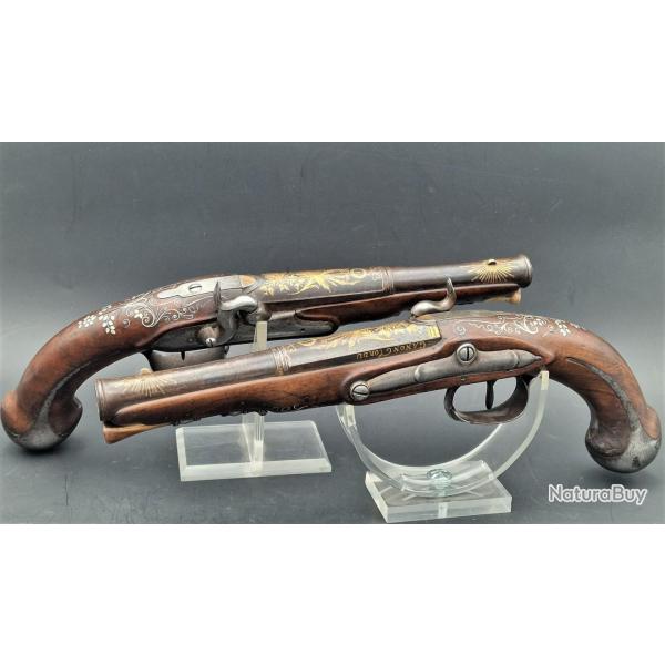 PAIRE DE PISTOLETS D'OFFICIER A SILEX TRANSFORME PERCUSSION BERARDY � ST ETIENNE 1783-1788 France Tr