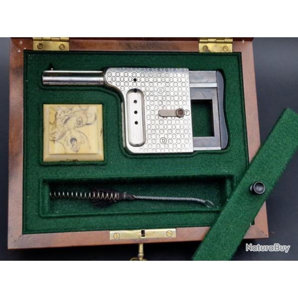 PISTOLET GAULOIS NUMERO 2 Calibre 8mm Gaulois - France XIX France Trs bon  XIX eme Categorie D