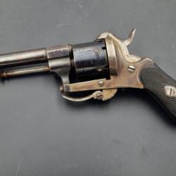 PETIT REVOLVER DE SAC CALIBRE 5MM A BROCHE LEFAUCHEUX - BELGIQUE XIX&egrave; Tr&egrave;s bon XIX eme Belgique Cat&eacute;