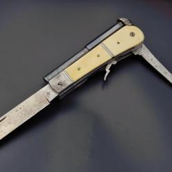COUTEAU PISTOLET A PERCUSSION CALIBRE 6mm LAME NOGENTAISE LANGRES vers 1850 - FRANCE BELGIQUE XIX&egrave; F