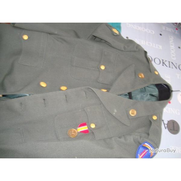 VESTE US DE SORTIE ? ECUSONNE