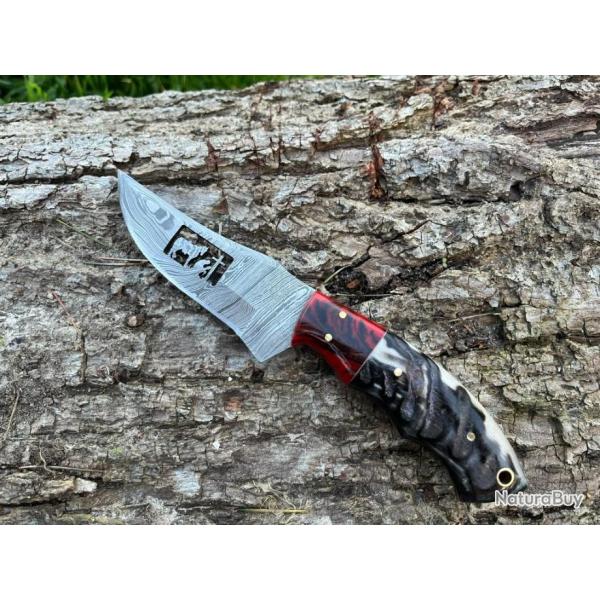 Couteau du PELERIN damas forg� LLF corne de b�lier 20cm rouge