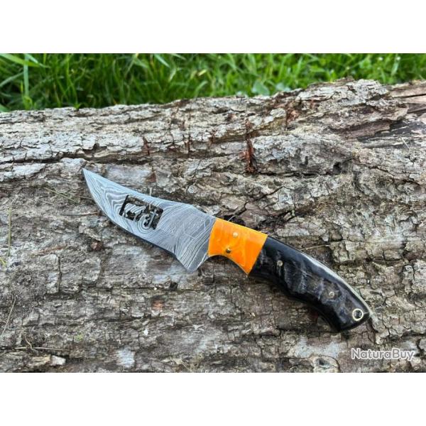 Couteau du PELERIN damas forg� LLF corne de b�lier 20cm orang�