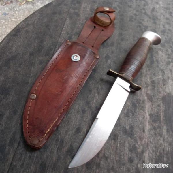 Joli Couteau de Chasse SABATIER avec Joli �tui en cuir