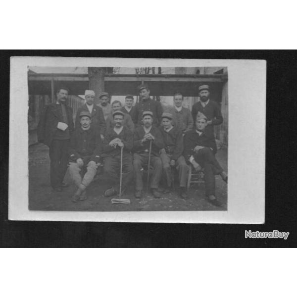 prisonniers de guerre 1914-1918 ou convalescents hopital  carte photo militaire non situ�e