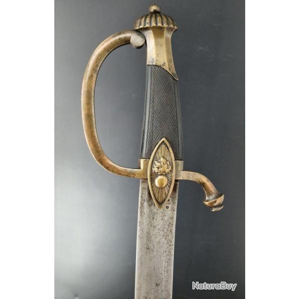 SABRE DE TROUPE DES CENT SUISSES DE LA MAISON MILITAIRE DU ROI LOUIS XVIII MODELE 1814 - FRANCE REST