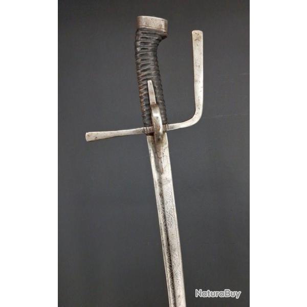 LONG SABRE DE HUSSARD AIL�S HUNGROIS / POLONAIS EN SERVICE DE L'ARM�E DU ROI LOUIS XIV 1700 / 1720 -