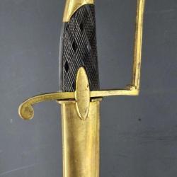 SABRE D'OFFICIER D'INFANTERIE MODELE TYPE 1800 DANS SA DORURE A COTE DE MELON LAME BLEUIE - FRANCE P