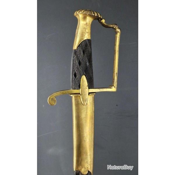 SABRE D'OFFICIER D'INFANTERIE MODELE TYPE 1800 DANS SA DORURE A COTE DE MELON LAME BLEUIE - FRANCE P
