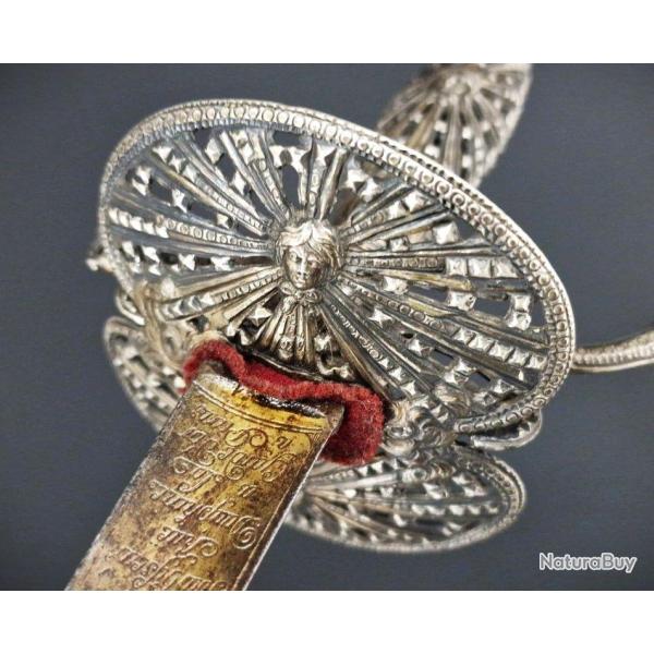 PE  LA MOUSQUETAIRE EN VERMEIL ARGENT & DORURE AU SOLEIL RAYONNANT MAISON DU ROI LOUIS XVI - FRAN