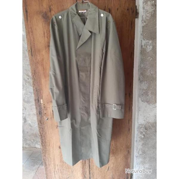 Imperm�able d officier armee Allemagne de l est.