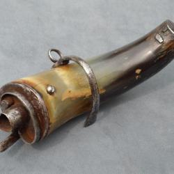 POIRE A POUDRE MILITAIRE D'ARTILLERIE XVIII&egrave; 1730-1780 - France Ancienne Monarchie Reglo France Bon 