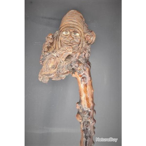 ART POPULAIRE CANNE DE MARCHE EN BOIS SCULPTEE - FRANCE XIX� Bon  Collection France