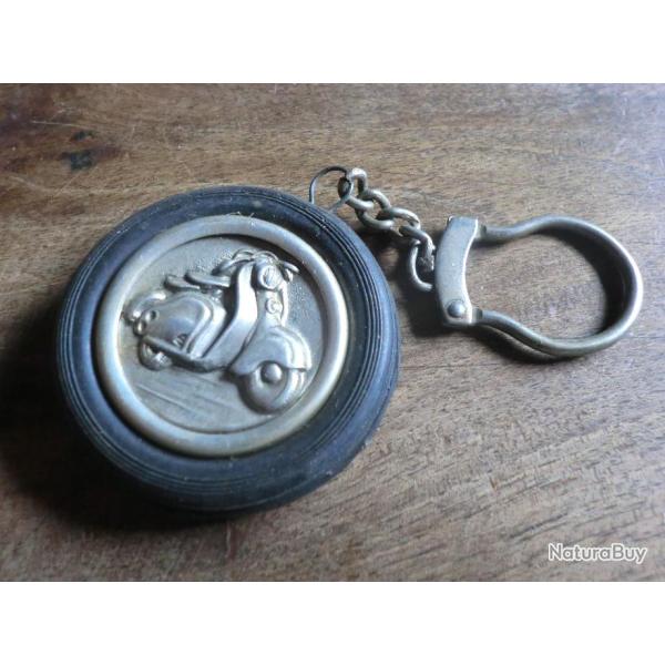 porte cl� pneu scooter