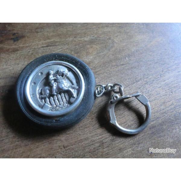 porte cl� coquille pneu haie jockey