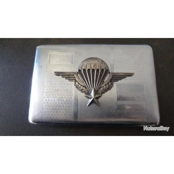 RARE ETUI CIGARETTE METAL ARGENTE AVEC BREVET PARACHUTISTE / EPOQUE?