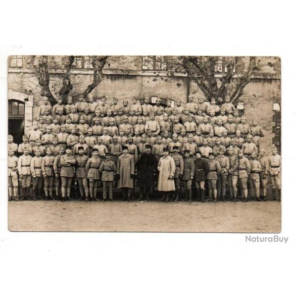infanterie compagnie et ses officiers pattes de col illisible  carte photo