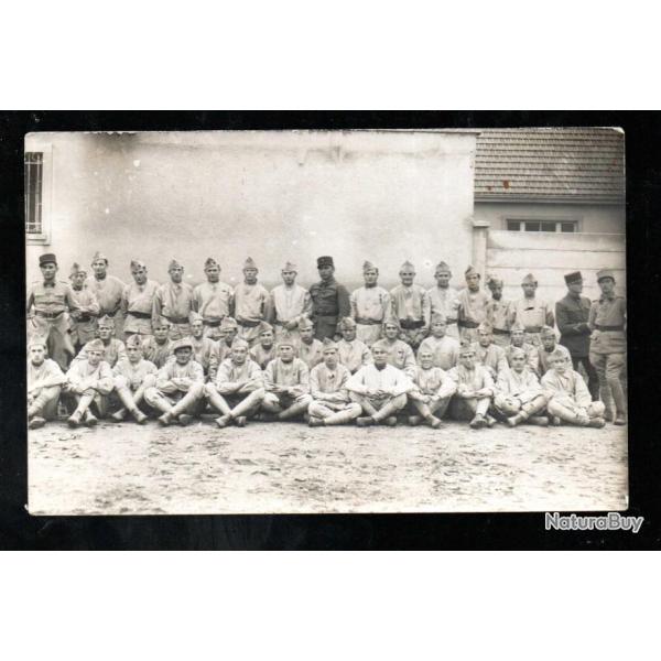 section en treillis , sous-officier en tenue carte photo