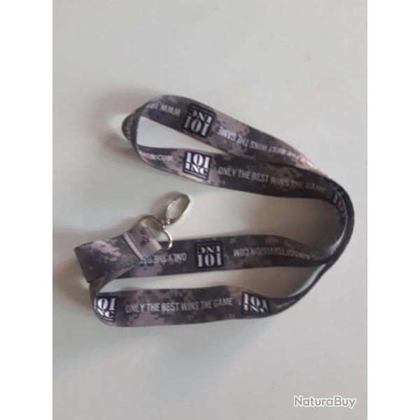 SANGLE PORTE-CLES CAMO DIGITALE " 101 INC"