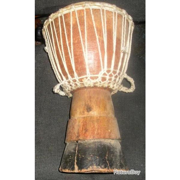 ANCIEN TAM TAM DJEMB�