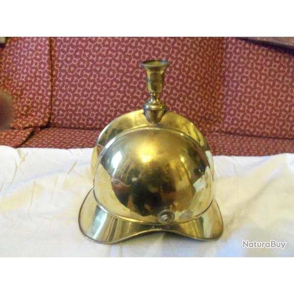 CASQUE  POMPIER INCONNU !!!