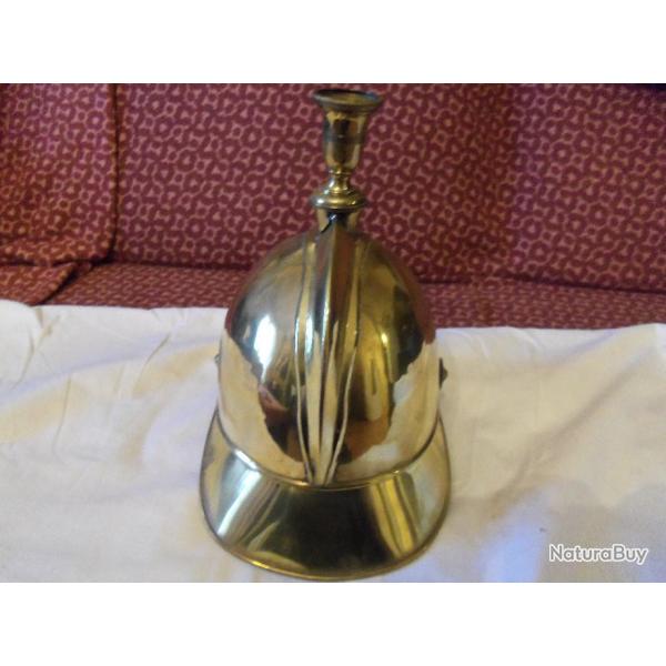 CASQUE  POMPIER INCONNU !!!
