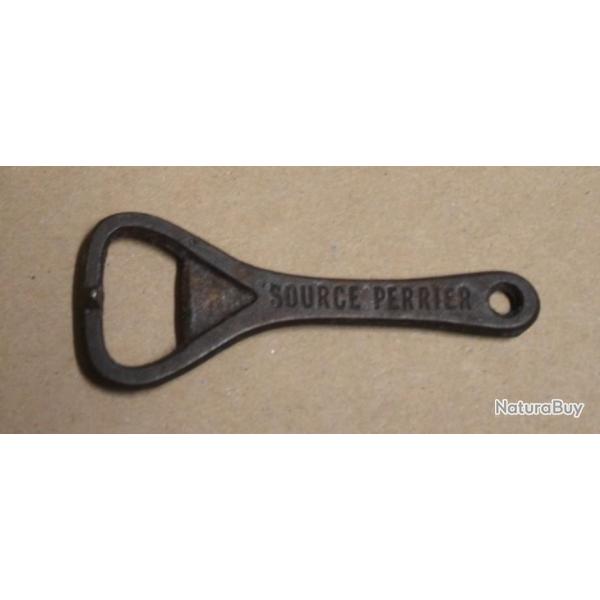 Ouvre canette ou bouteille Source perrier