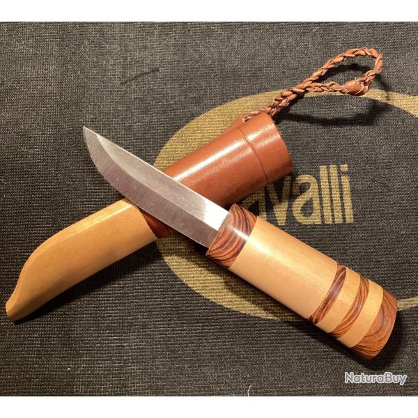 Superbe Couteau de chasse Nordique Puukko
