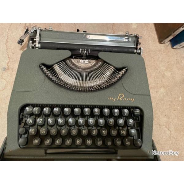 Machine a �crire de campagne militaire