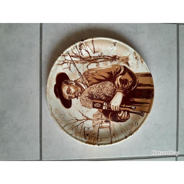 Assiette  c�ramique de Castelroux France REC